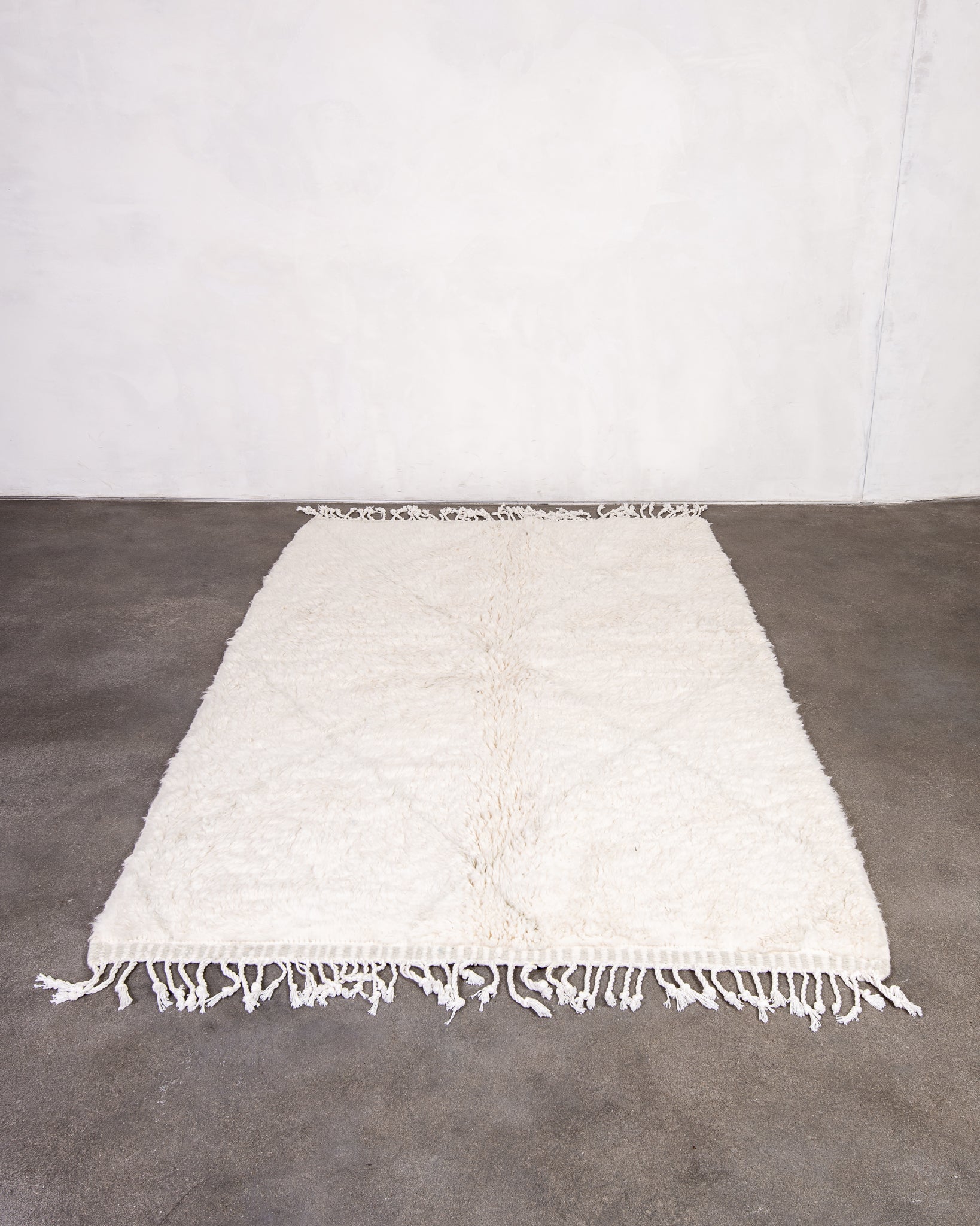 Modern designer handcrafted Berber rug from morocco Beniourain with beautiful colors and patterns
